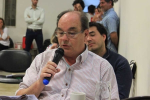 Gustavo Casamayouret no se olvido de la interna del massismo en su despedida del Concejo Deliberante. 