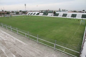 El estadio de Laferrere en donde jugará Cañuelas esta tarde.