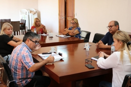 Un grupo de organizaciones sociales fueron recibidos por Fassi