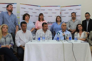 En Cañuelas, el vicegobernador confirmó que no es prioridad la apertura del Hospital