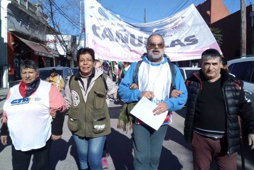 Movilización contra las medidas del gobierno nacional y provincial en Cañuelas