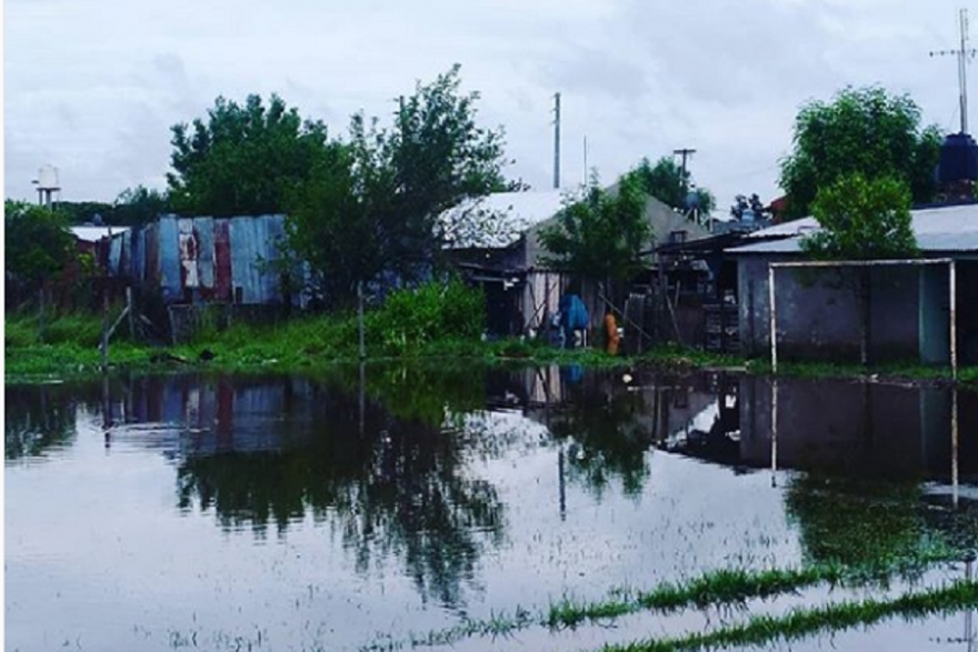 Hay 75 personas evacuadas en Máximo paz como consecuencia de la tormenta