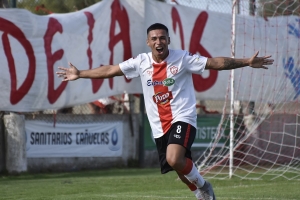 Emanuel Trejo festejando su gol. /Foto: Jonathan Argañaraz. 
