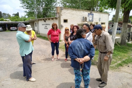 Por segunda vez, se resisten al traslado de un policía