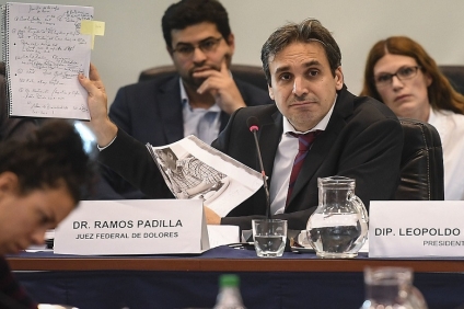 Un periodista y un político local involucrados en la causa de espionaje ilegal