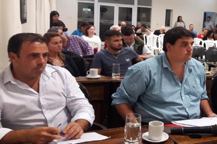 Las internas radicales ocupan la escena con la aparición de viejos conocidos