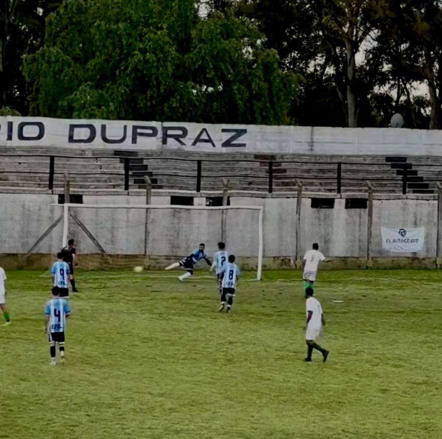Liga de Lobos: doble triunfo y clasificación para Uribelarrea F.C.