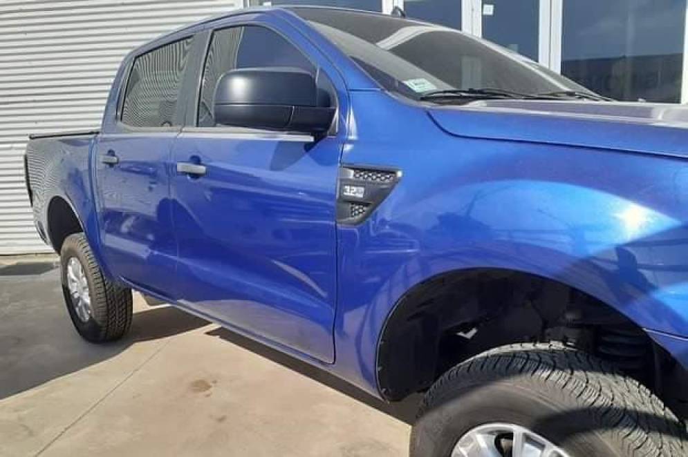 La Ford Ranger azul robada en Los Aromos.