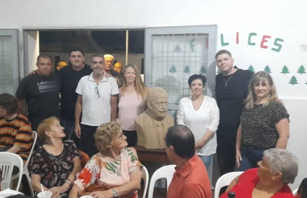 Hubo una reunión ampliada en el comité de calle Mitre para despedir el año. Foto: redes UCR.