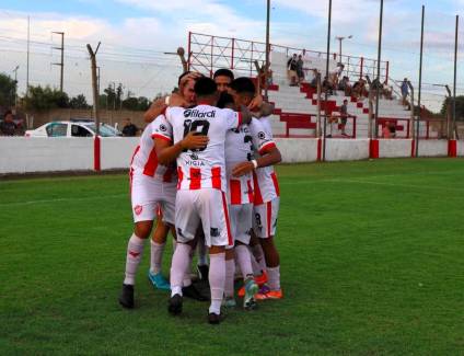 A Cañuelas se le escapó en el final y perdió dos puntos ante Deportivo Español