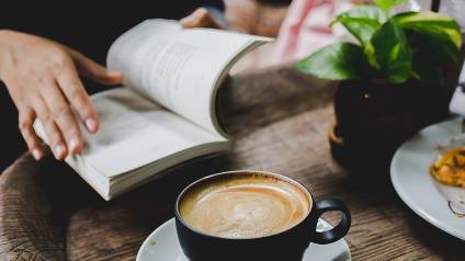 Se viene un nuevo “Café literario” en la Biblioteca Sarmiento
