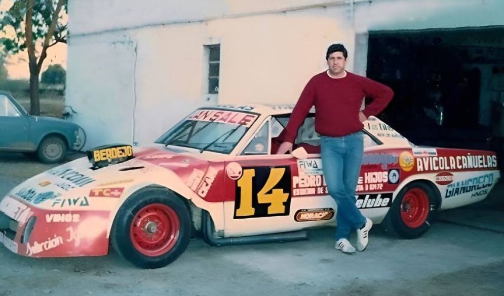 En el TC, el 7 de diciembre de 1986, marcó en La Pampa el récord de velocidad aún vigente: 257 km. de promedio y 306 km. de velocidad final.