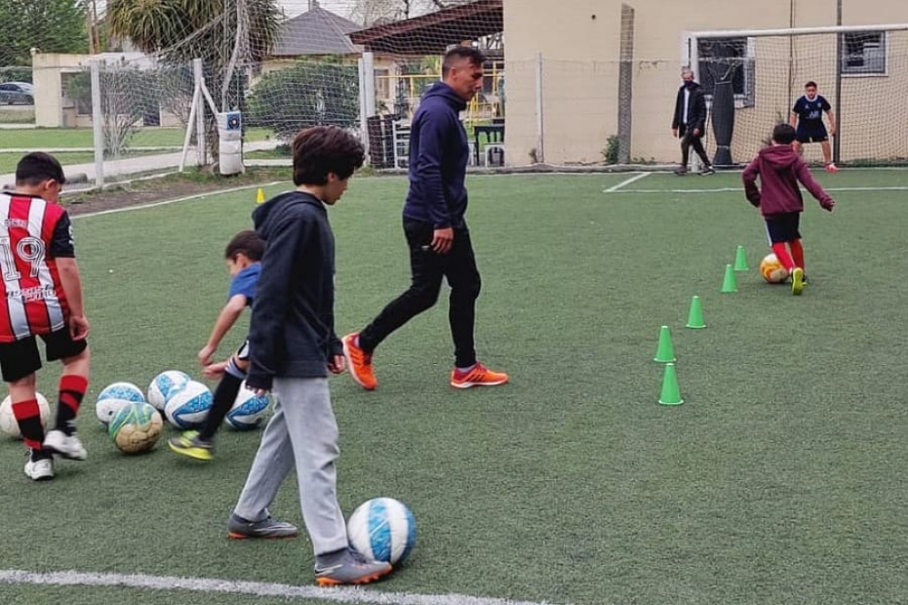 La escuelita contará con actividad todos los sábados de 10 a 12 horas.