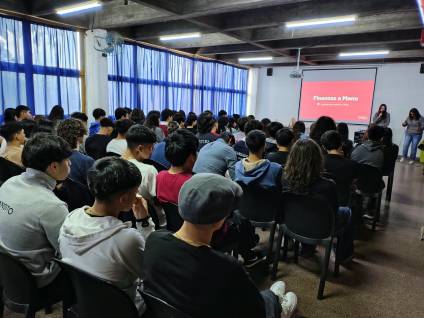 El Banco Galicia impulsa charlas de educación financiera