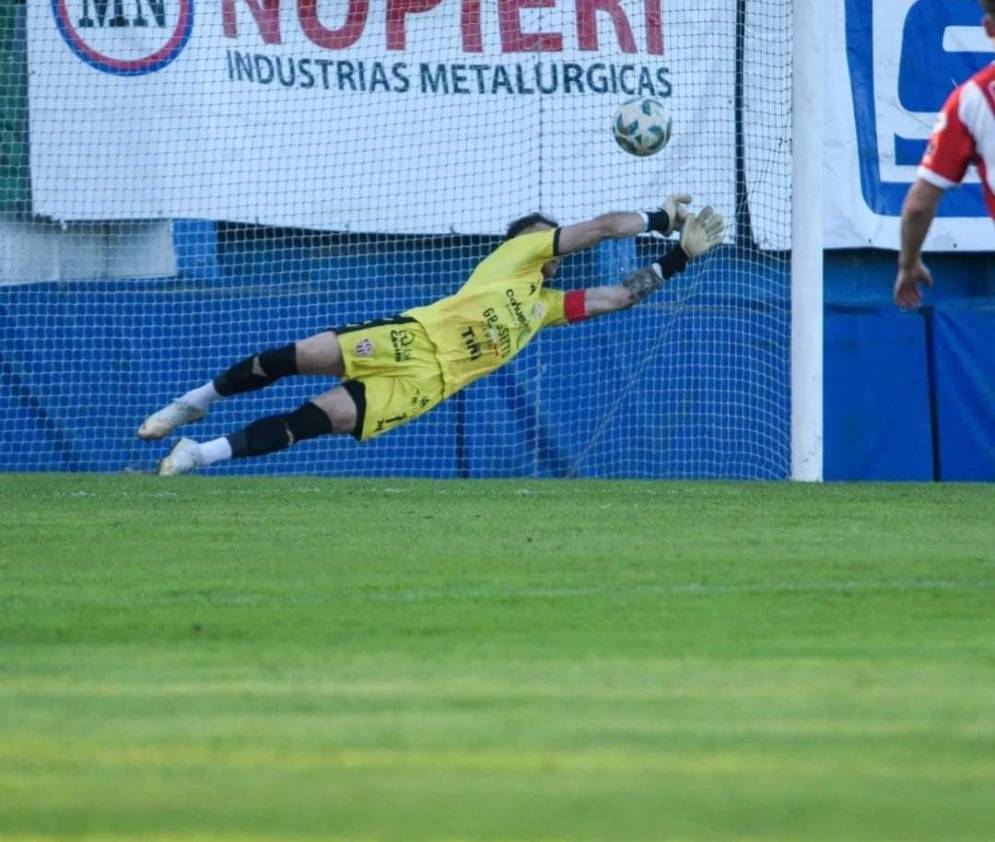 Botini salvó a la visita. Ph: prensa CFC.