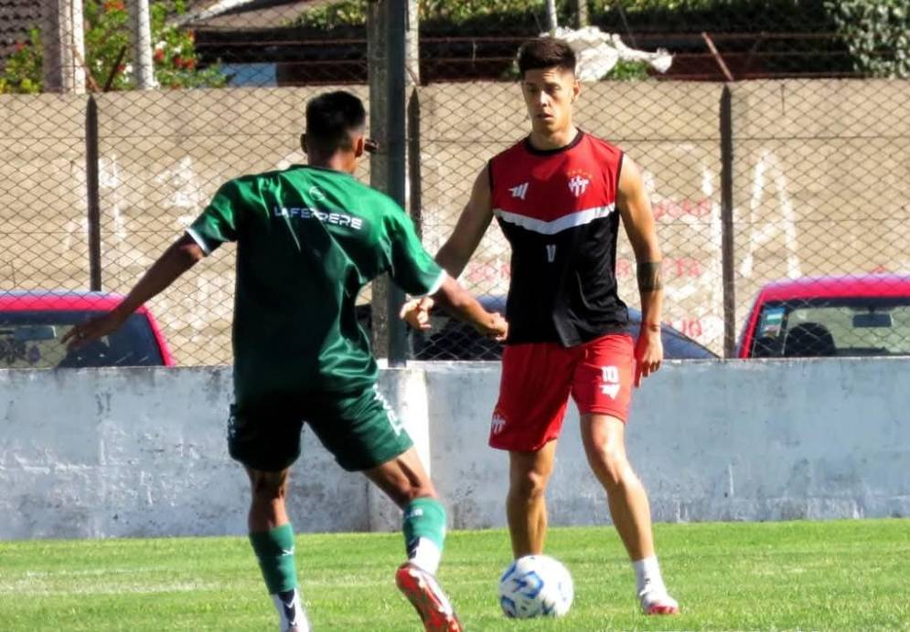 Lucas Fernández, uno que sigue del 24&#039;. Ph: Javi Morales.