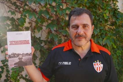 Daniel Roncoli lanzó su nuevo libro “Crónicas imposibles del Turco Escalera”