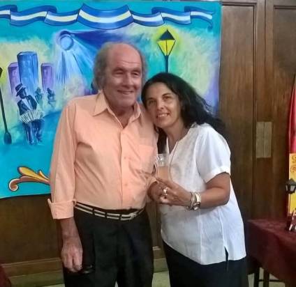 Su papá le escribió un tango a Maradona y lo reversionó para Messi