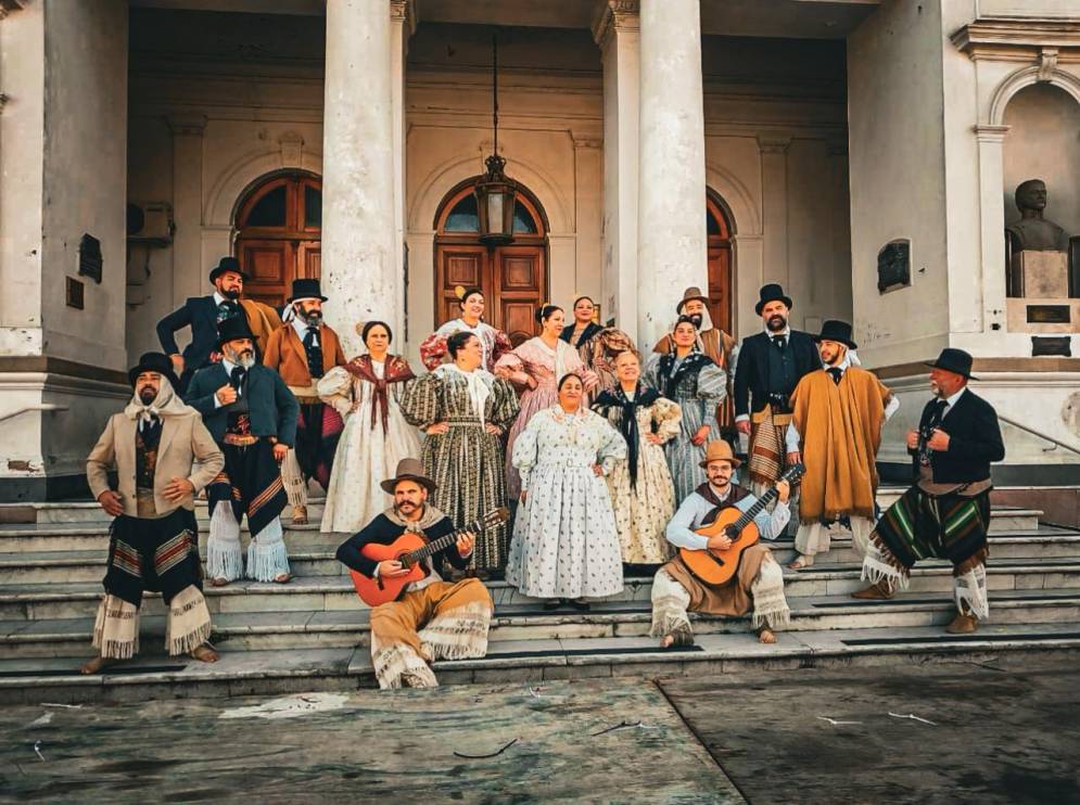 Aguirre y Carmona junto a los demás competidores.