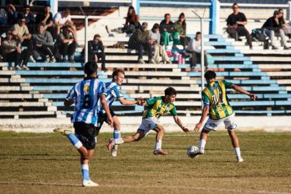 Uribelarrea F.C. empató en su debut en AFA y quedó eliminado en Liga