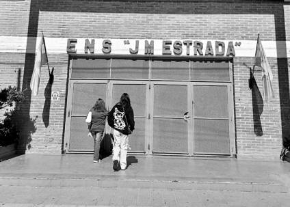Profundo dolor por la muerte de un estudiante de la Escuela Estrada