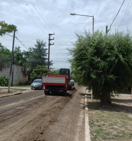 Uno de los accesos al Barrio Libertad, destruido por los camiones