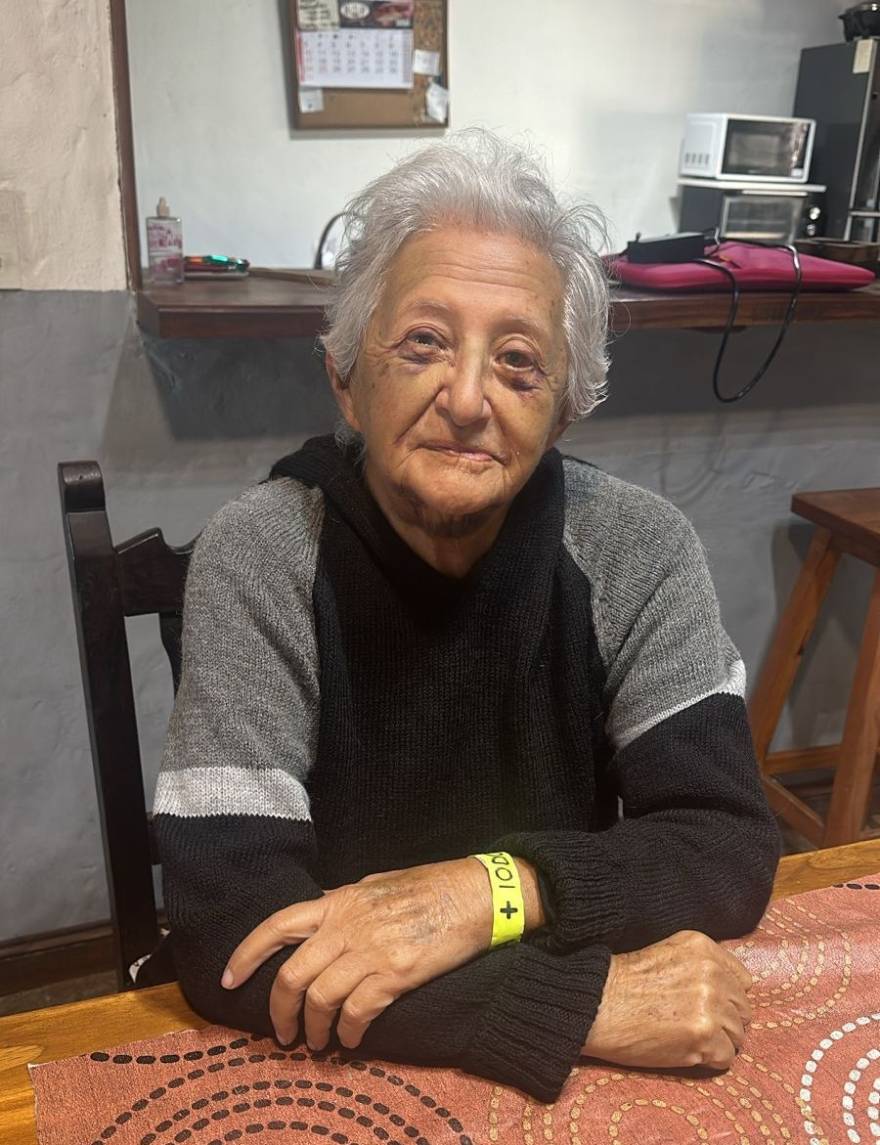 Griselda volvió a casa: la abuela golpeada en un asalto fue dada de alta