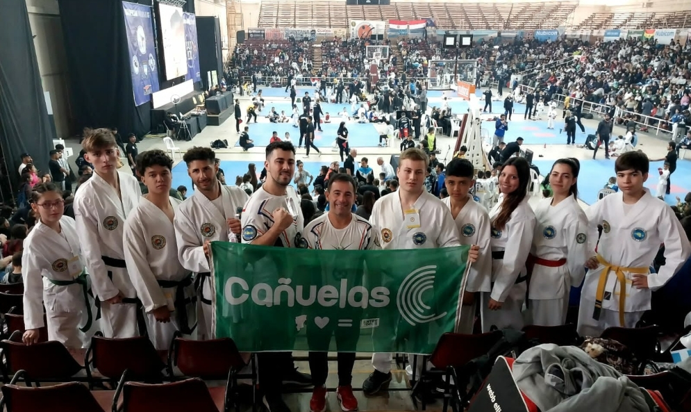 Cañuelas ganó siete medallas en el Torneo Sudamericano de Taekwondo ITF