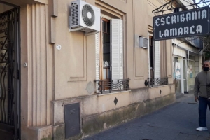 La Escribania Lamarca, ubicada frente a la Comisaría principal. 