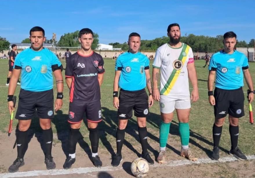 Liga de Lobos: Uribe ganó en la ida de la semifinal ante Madreselva