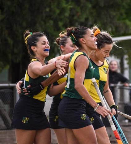 Hockey Femenino: Las Cañas goleó a San Sebastián