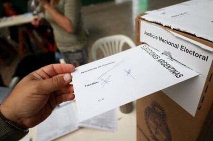 La Provincia oficializó el calendario para las elecciones legislativas