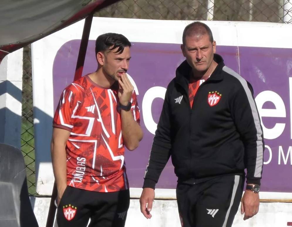 El Polaco quedó golpeado tras la derrota.