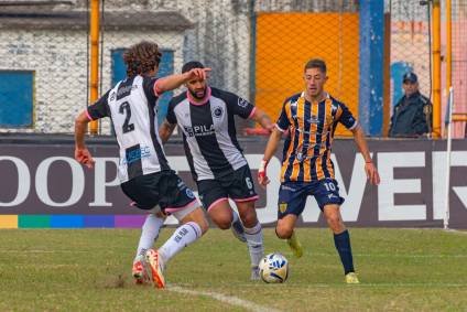 Uribelarrea FC hace ruido: Kevin Ghigliazza jugará en la Primera de Venezuela