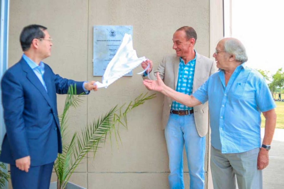 Se inauguró un Centro Budista en Vicente Casares con la presencia de Pérez Esquivel
