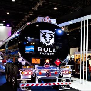 La gerencia de Bull Trailer contestó con munición pesada.