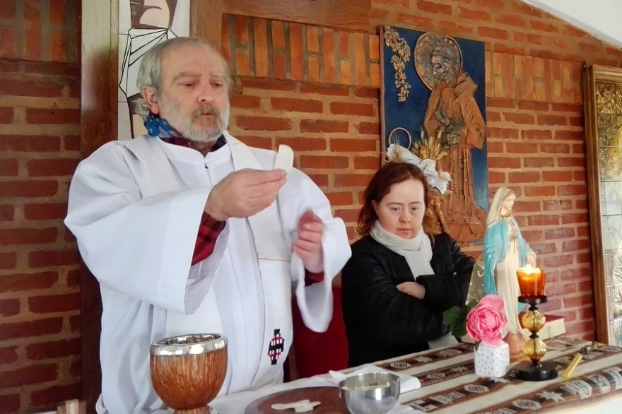 Este sábado, realizarán una misa para rememorar al Padre