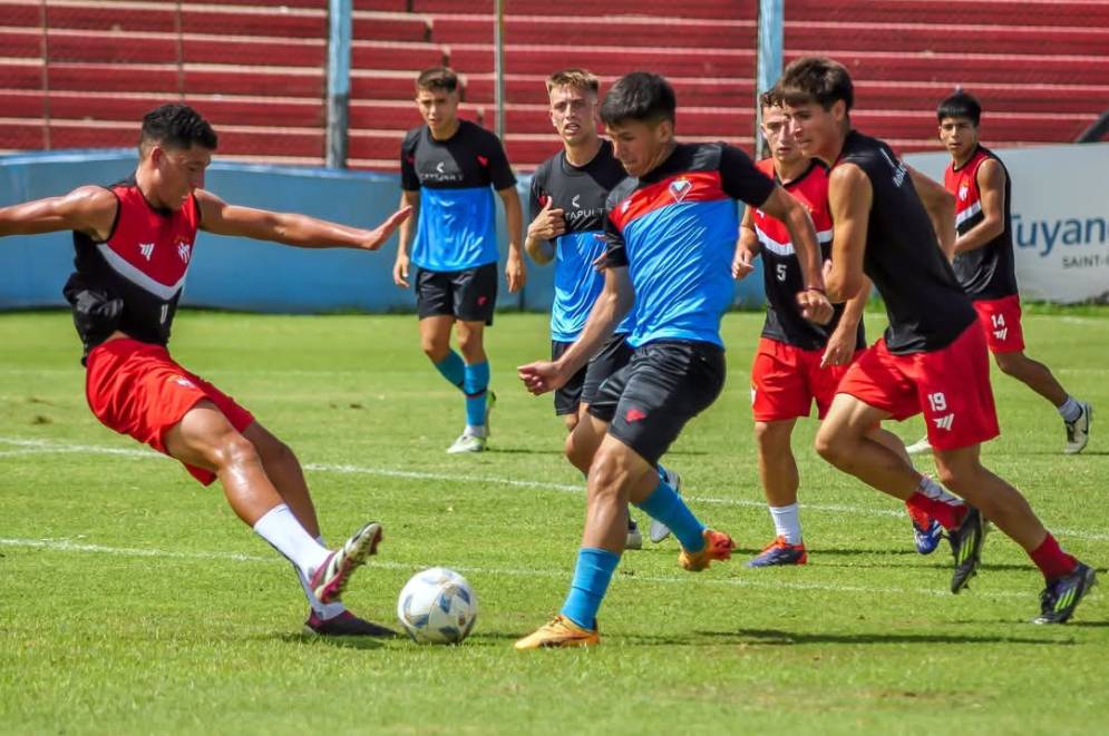 El Tambero debutará ante Luján.