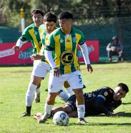 Promocional: Uribelarrea no pudo con el segundo del torneo