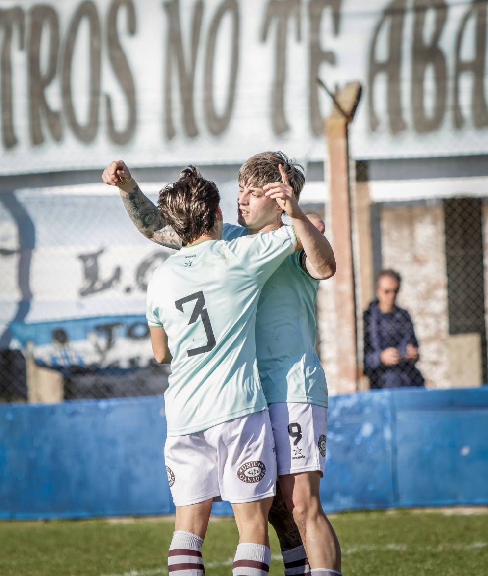 Mart&iacute;nez, la clave del triunfo con dos goles. (FOTO: Instagram @atlaslaotrapasion). 