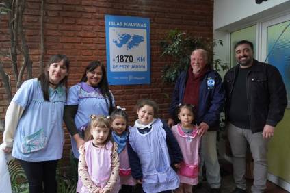 El Jardín 902º festejó el Día de la Independencia con un sentido homenaje