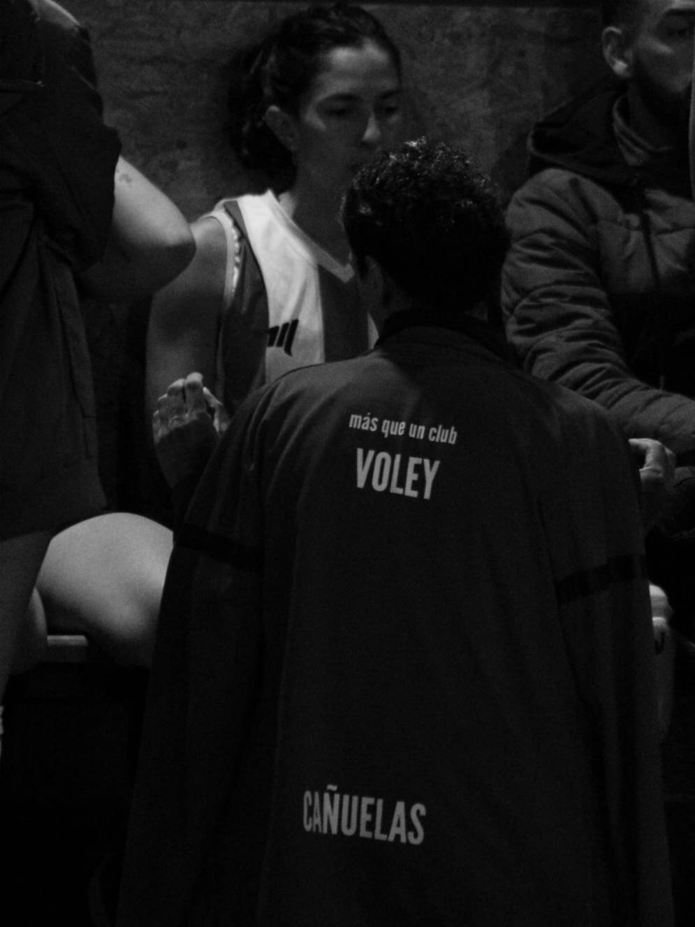 No pudieron forzar el tercer juego de local. Ph:  redes Vóley CFC.