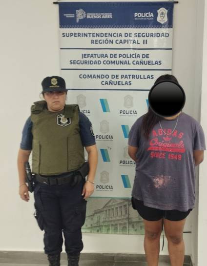 Una chica fue detenida en la calle con 10 envoltorios de cocaína