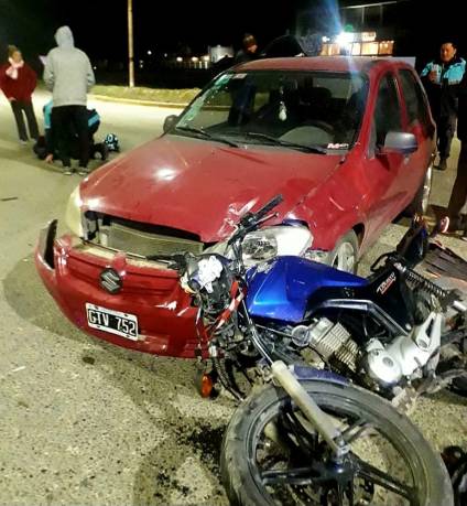 Accidente en Ruta 205 y Echeverría: un motociclista herido